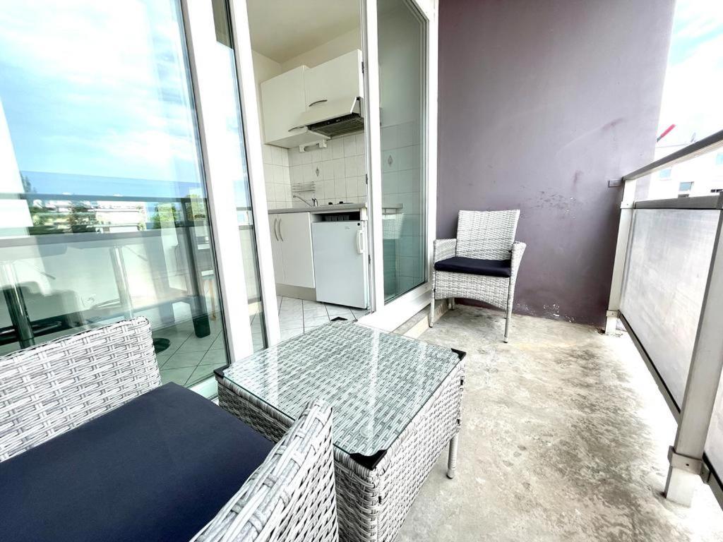 Cool Studio Saint Louis Vicino Stazione/Aereoporto Appartamento Esterno foto