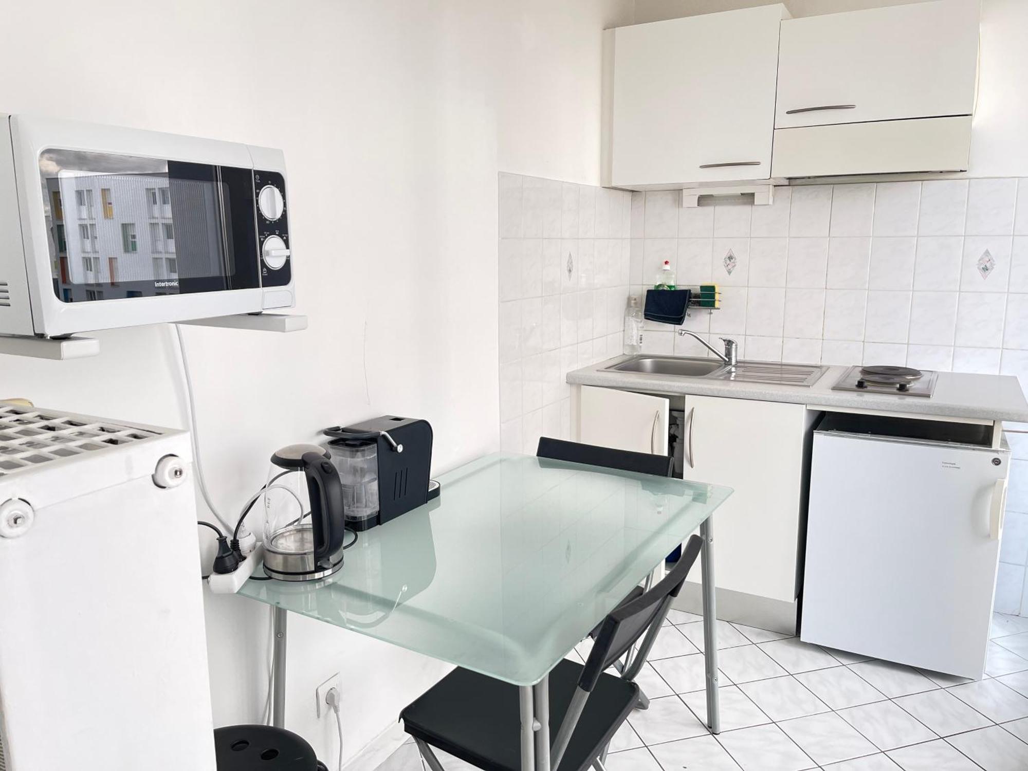 Cool Studio Saint Louis Vicino Stazione/Aereoporto Appartamento Esterno foto