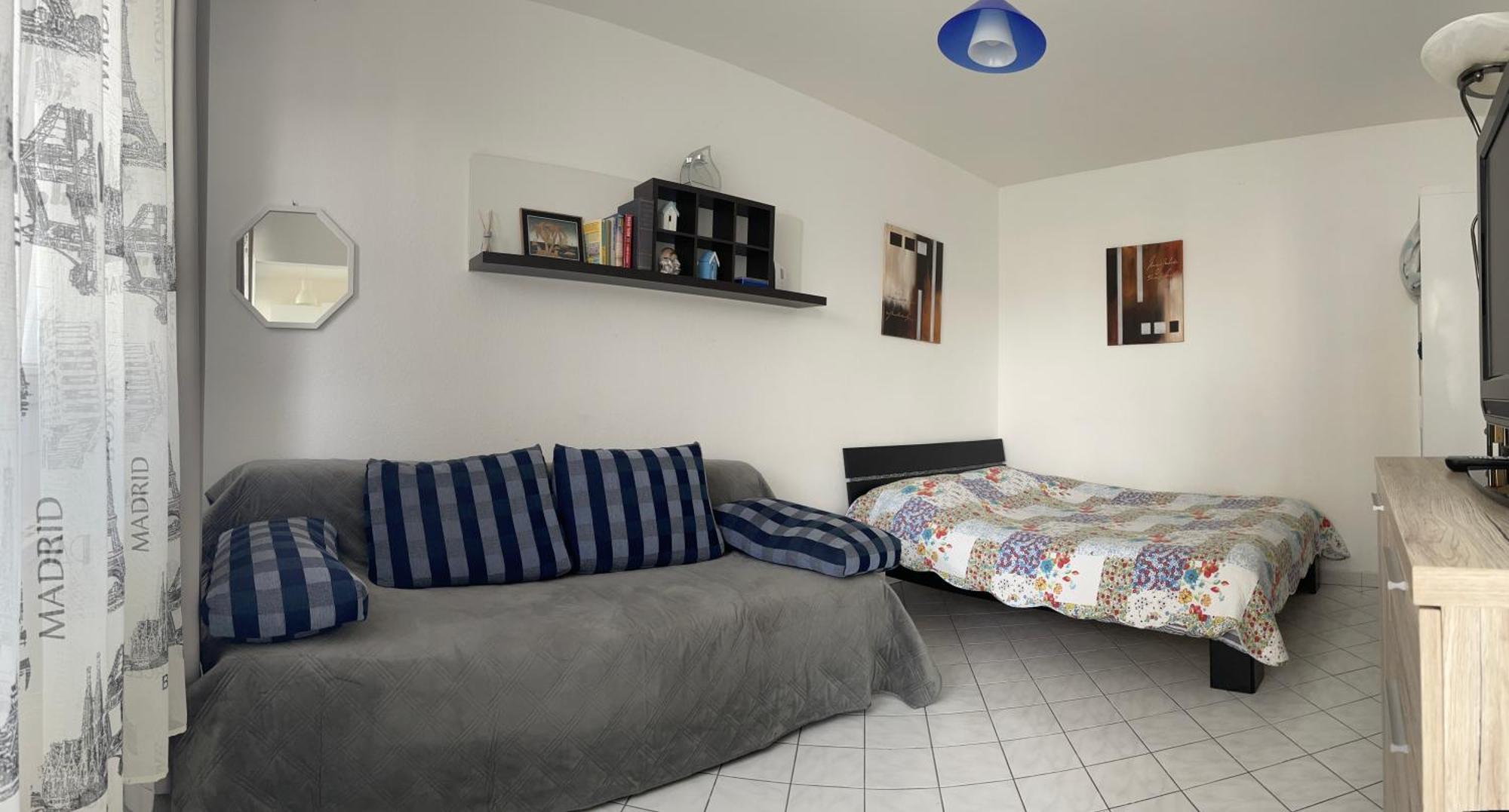 Cool Studio Saint Louis Vicino Stazione/Aereoporto Appartamento Esterno foto