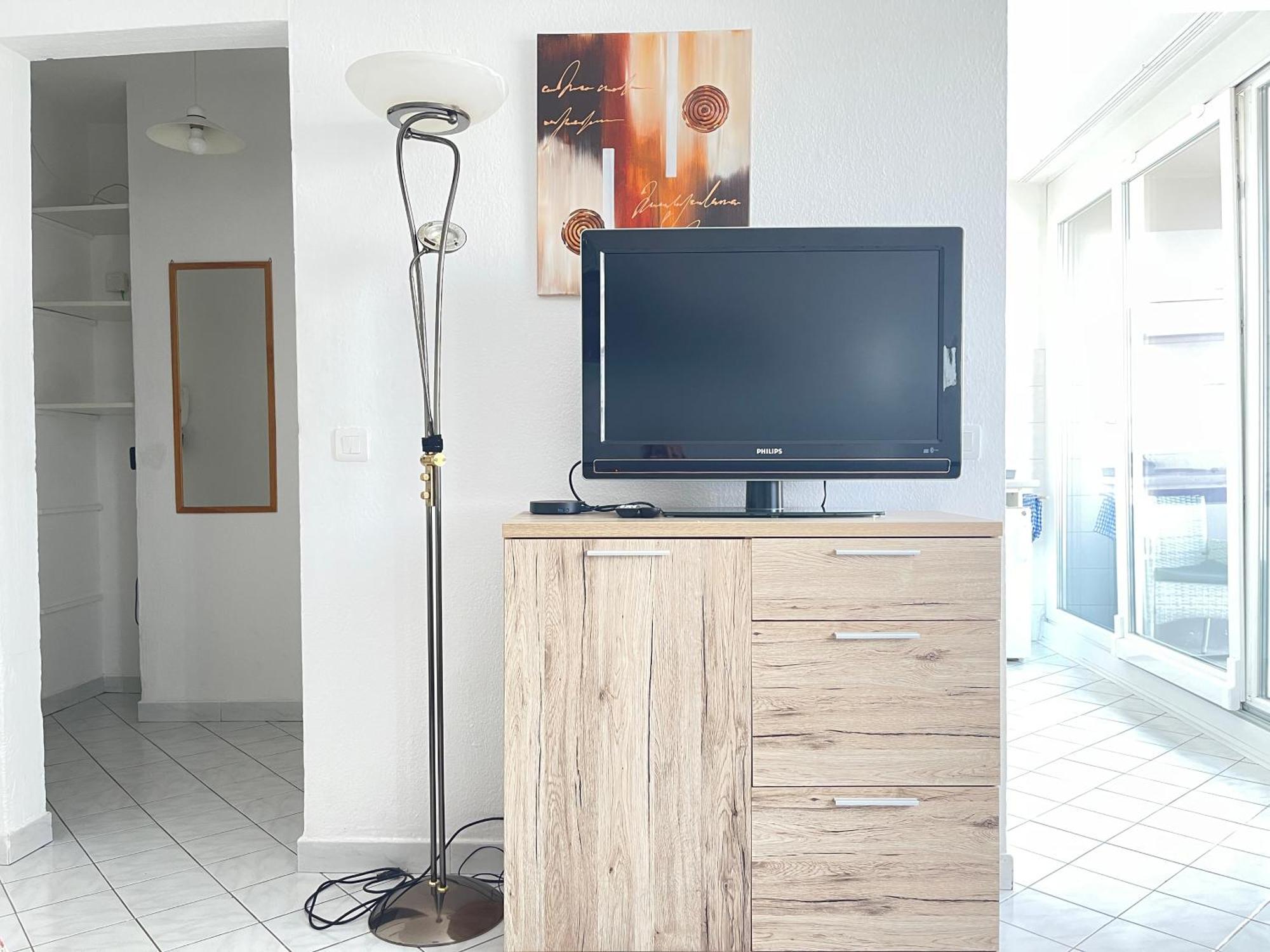 Cool Studio Saint Louis Vicino Stazione/Aereoporto Appartamento Esterno foto